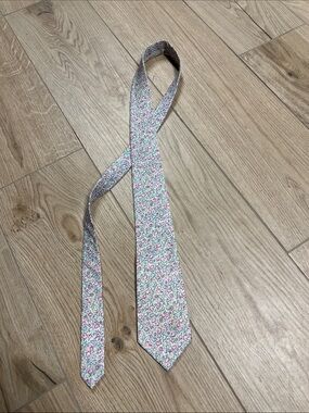 Liberty of London Floral Tie in Pink and Green
